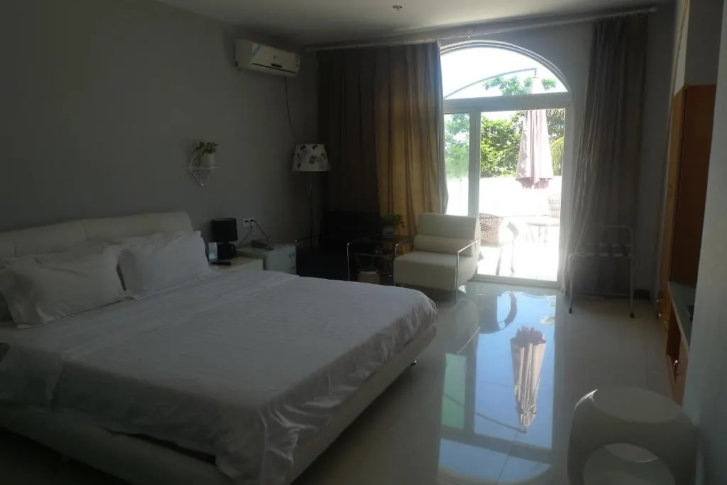 Golden Beach Villa Санья Китай