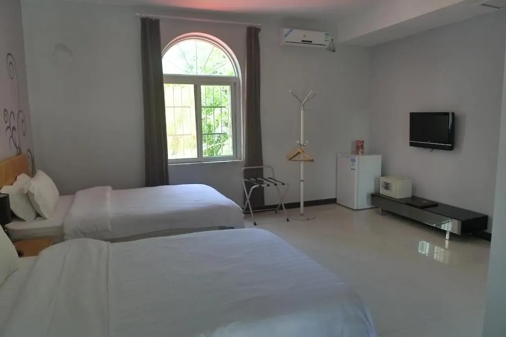 Golden Beach Villa Sanya 4*,  Kina